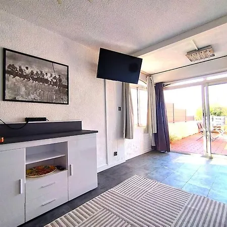Cap Sud: Terrasse; Clim; Centre Port Du Cap D'agde Апартаменты