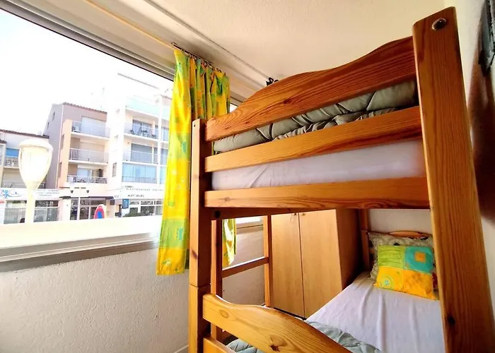 Cap Sud: Terrasse; Clim; Centre Port Du Cap D'agde Apartment