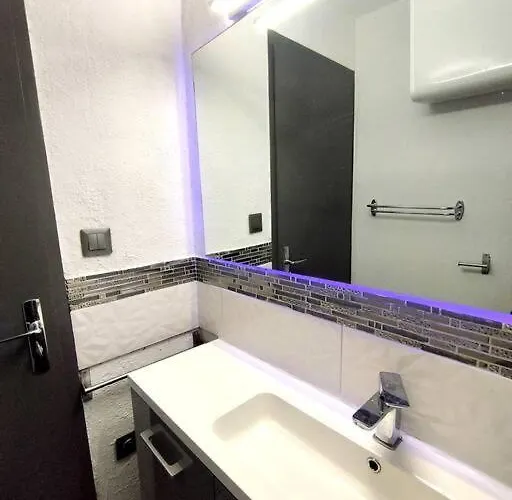 Cap Sud: Terrasse; Clim; Centre Port Du Cap D'agde Agde