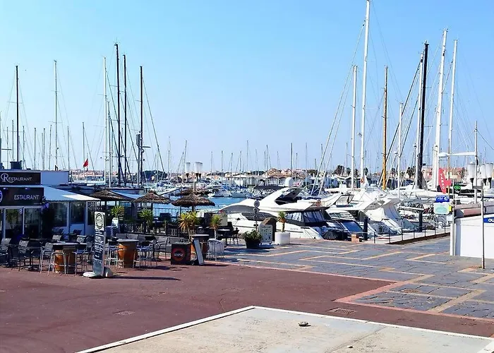 Cap Sud: Terrasse; Clim; Centre Port Du Cap D'agde Apartment Agde