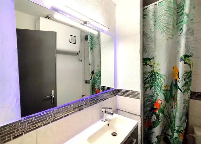 Cap Sud: Terrasse; Clim; Centre Port Du Cap D'agde